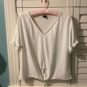 White eyelet summer top. Women’s size M. Brand W5